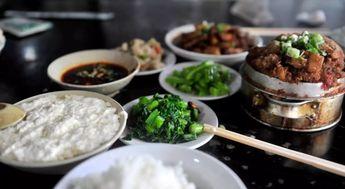 骑乘摇摆吃瓜黑料社区豆花视频